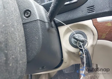 2009 Hyundai Santa Fe Limited from USA, damaged, VIN 5NMSH13E49H316321